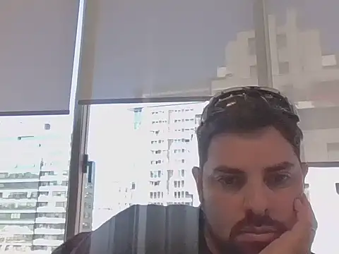 Snapshot of robredoj chatting on October 2025 05:15:02 PM robredoj online show from October 2025 05:15:02 PM