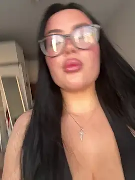 Snapshot of EvaFoxxy_ chatting on August 2026 04:22:01 AM EvaFoxxy online show from August 2026 04:22:01 AM