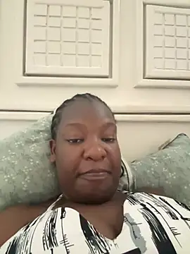 curvyreen online show from August 2026 10:17:01 AM