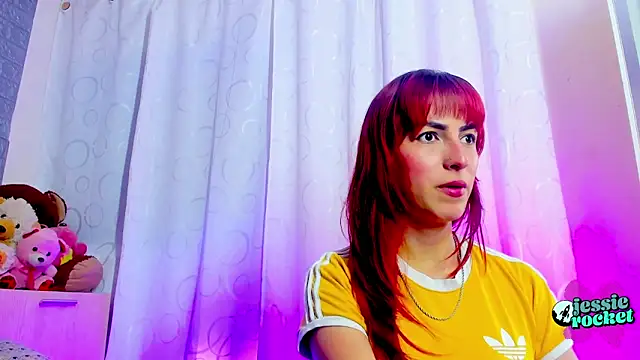 jessierocketx online show from April 2026 07:43:01 PM