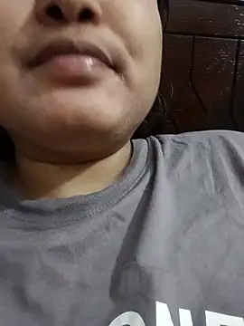 Snapshot of Simu_Hashi chatting on July 2026 02:05:01 PM Simu Hashi online show from July 2026 02:05:01 PM