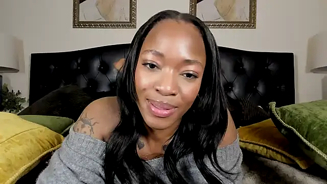 Snapshot of nicolesolace chatting on February 2025 01:38:01 PM nicolesolace online show from February 2025 01:38:01 PM