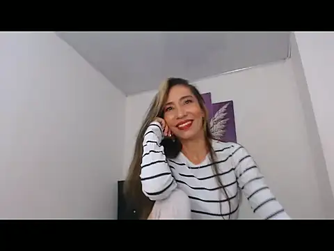 Snapshot of luna_sexth chatting on July 2026 05:28:01 AM luna sexth online show from July 2026 05:28:01 AM