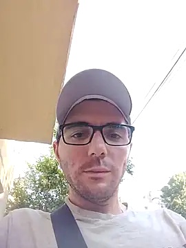 Snapshot of gabrieldanut27 chatting on August 2026 02:41:01 PM gabrieldanut27 online show from August 2026 02:41:01 PM