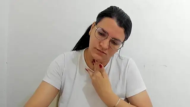 MARILYN GARCIA online show from September 2025 12:49:02 PM