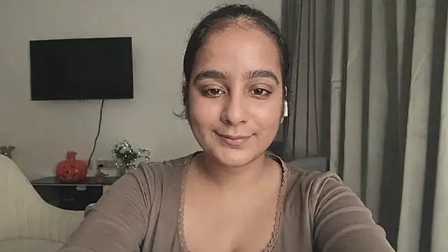Amishapatel47 online show from August 2026 05:07:01 PM