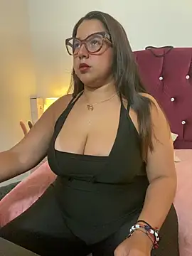 Snapshot of shara_ chatting on December 2025 02:29:02 AM shara online show from December 2025 02:29:02 AM