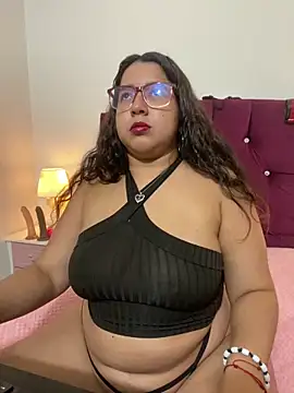 Snapshot of shara_ chatting on March 2026 07:10:01 AM shara online show from March 2026 07:10:01 AM