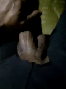 Snapshot of Demillvan chatting on September 2025 04:01:02 AM Demillvan online show from September 2025 04:01:02 AM