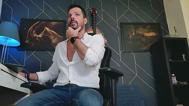 Snapshot of ChrisKox chatting on October 2025 06:37:01 PM ChrisKox online show from October 2025 06:37:01 PM