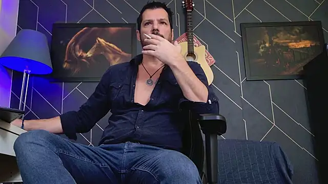 Snapshot of ChrisKox chatting on November 2025 09:09:02 AM ChrisKox online show from November 2025 09:09:02 AM