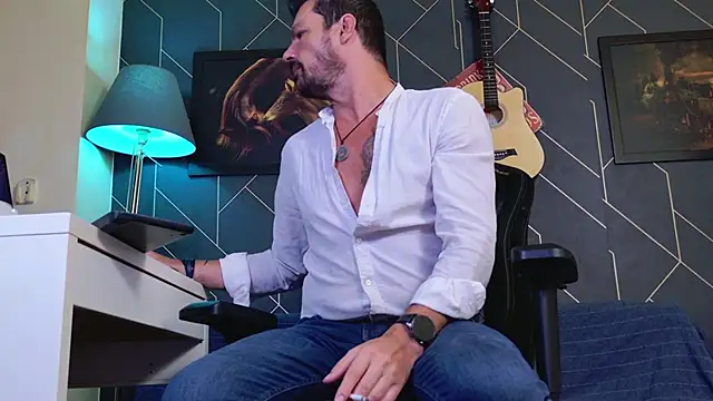 ChrisKox online show from February 2026 01:51:01 AM