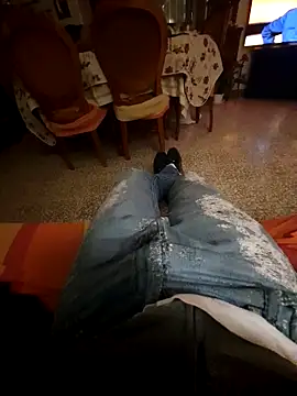 Snapshot of gianlux128bis chatting on October 2025 07:26:01 PM gianlux128bis online show from October 2025 07:26:01 PM