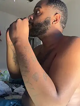 Snapshot of BigHunchoDick chatting on February 2025 08:53:02 PM BigHunchoDick online show from February 2025 08:53:02 PM