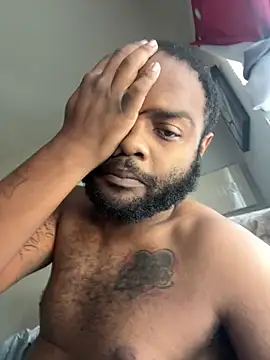 Snapshot of BigHunchoDick chatting on October 2025 05:21:02 PM BigHunchoDick online show from October 2025 05:21:02 PM