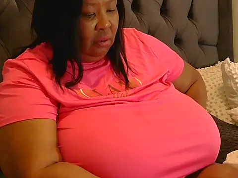 nancy111 online show from October 2025 01:44:02 PM