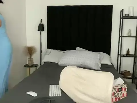 your bianca69 online show from November 2025 12:38:02 AM