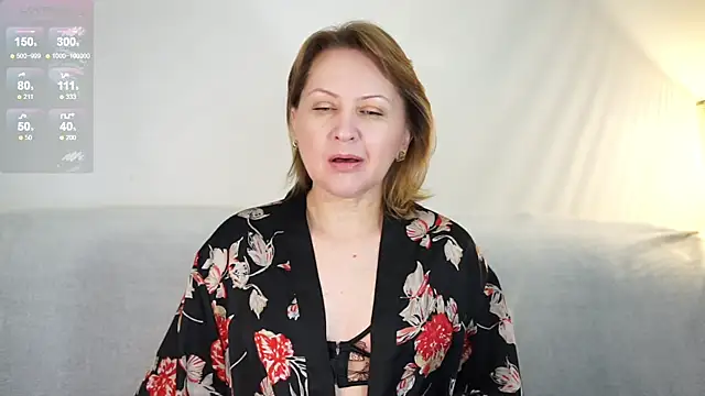 Snapshot of LitleSun chatting on February 2025 10:49:02 AM LitleSun online show from February 2025 10:49:02 AM