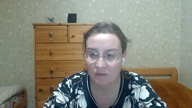 Smart Rose online show from November 2025 01:22:01 AM