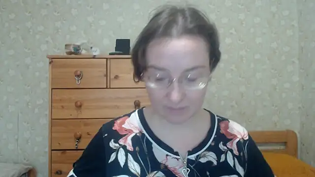 Smart Rose online show from April 2026 03:21:02 PM