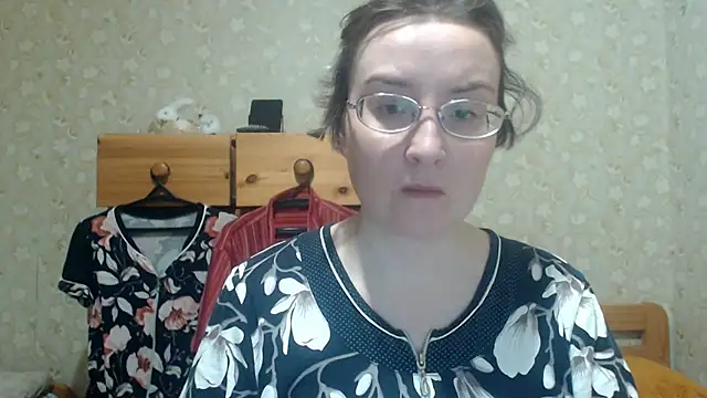 Smart Rose online show from April 2026 07:30:01 PM