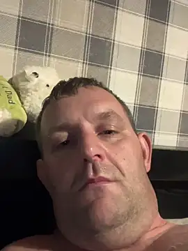 Snapshot of Eddieh2k7 chatting on October 2025 09:03:02 PM Eddieh2k7 online show from October 2025 09:03:02 PM