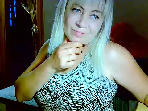 AgoniA7 online show from September 2025 04:07:01 PM