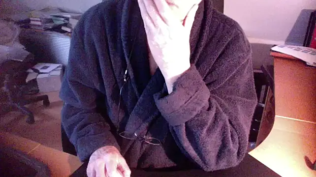 Snapshot of outlaw200 chatting on January 2025 10:21:02 AM outlaw200 online show from January 2025 10:21:02 AM