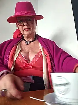 Snapshot of MucMilf59 chatting on November 2025 09:42:02 AM MucMilf59 online show from November 2025 09:42:02 AM