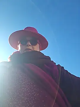 Snapshot of MucMilf59 chatting on November 2025 10:27:01 AM MucMilf59 online show from November 2025 10:27:01 AM