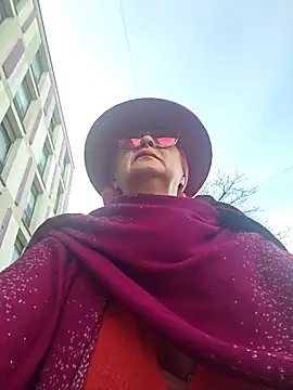 Snapshot of MucMilf59 chatting on November 2025 09:30:02 AM MucMilf59 online show from November 2025 09:30:02 AM