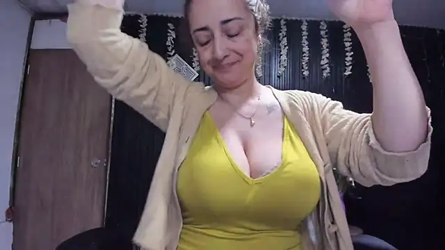 lalanaughty online show from January 2026 11:01:01 AM