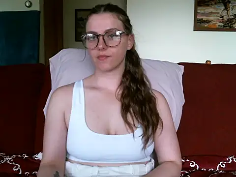 Snapshot of katie_kitten38 chatting on June 2026 01:13:01 PM katie kitten38 online show from June 2026 01:13:01 PM