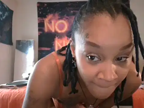 Snapshot of EnticingAaliyah chatting on February 2025 04:58:02 PM EnticingAaliyah online show from February 2025 04:58:02 PM