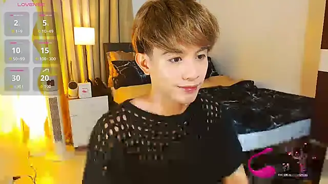 Snapshot of WildestTwink chatting on June 2026 02:10:01 PM WildestTwink online show from June 2026 02:10:01 PM