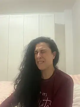 crudeliafrancy online show from April 2026 06:52:01 PM