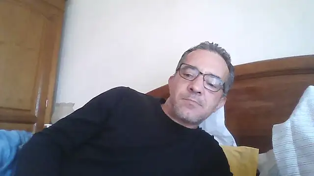 CarlosRocha73 online show from April 2026 11:25:02 AM