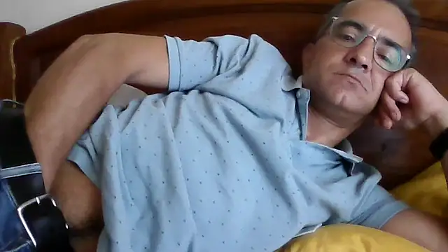 CarlosRocha73 online show from June 2026 10:48:02 AM