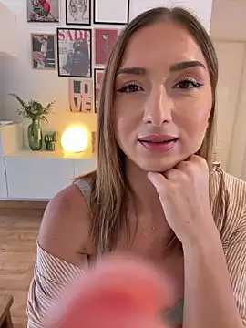 Snapshot of StracciaStella- chatting on August 2026 02:08:01 PM StracciaStella- online show from August 2026 02:08:01 PM
