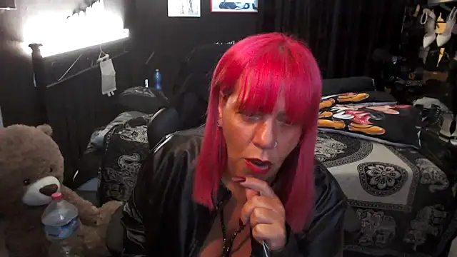 Snapshot of diavo72 chatting on June 2026 08:07:01 PM diavo72 online show from June 2026 08:07:01 PM