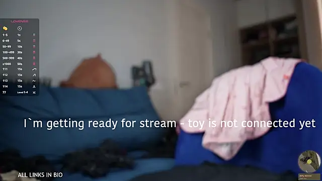 Snapshot of LAUREL_HAZEL chatting on February 2025 07:07:01 PM LAUREL HAZEL online show from February 2025 07:07:01 PM