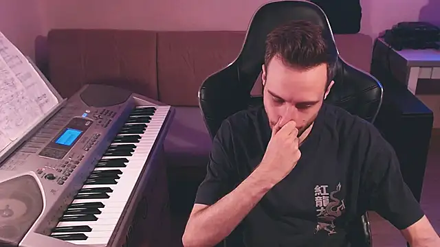 Snapshot of Sweetparker chatting on October 2025 04:09:02 PM Sweetparker online show from October 2025 04:09:02 PM