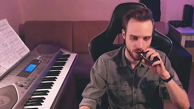 Snapshot of Sweetparker chatting on November 2025 04:29:02 PM Sweetparker online show from November 2025 04:29:02 PM