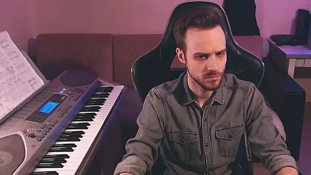 Snapshot of Sweetparker chatting on November 2025 12:39:02 PM Sweetparker online show from November 2025 12:39:02 PM