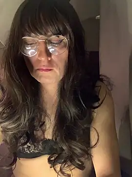 Snapshot of Chic_desire chatting on March 2026 08:26:01 PM Chic desire online show from March 2026 08:26:01 PM