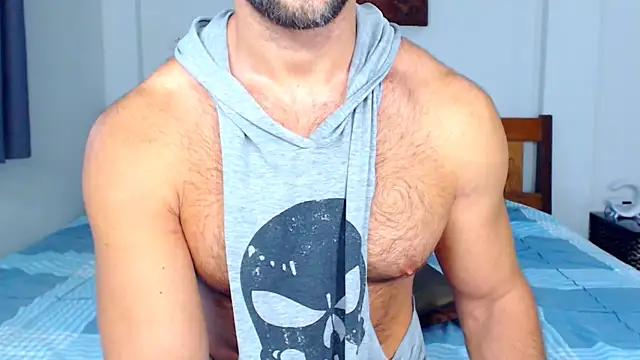 Snapshot of RONNIE_X chatting on October 2025 08:03:01 AM RONNIE X online show from October 2025 08:03:01 AM