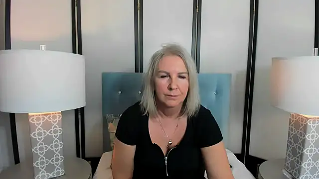 Snapshot of EricaTop chatting on January 2025 04:52:02 PM EricaTop online show from January 2025 04:52:02 PM