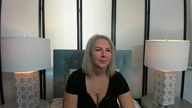 Snapshot of EricaTop chatting on February 2025 09:49:01 AM EricaTop online show from February 2025 09:49:01 AM