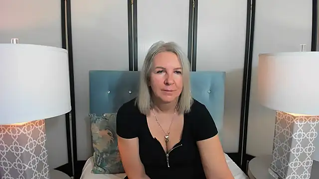 Snapshot of EricaTop chatting on February 2025 05:45:01 AM EricaTop online show from February 2025 05:45:01 AM