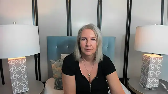 Snapshot of EricaTop chatting on February 2025 04:58:02 PM EricaTop online show from February 2025 04:58:02 PM